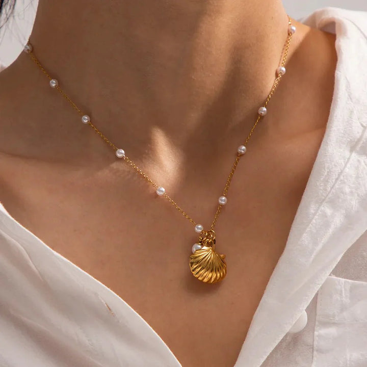 Norvo | Elegante Delikate Spaced Perle Musling Smykke
