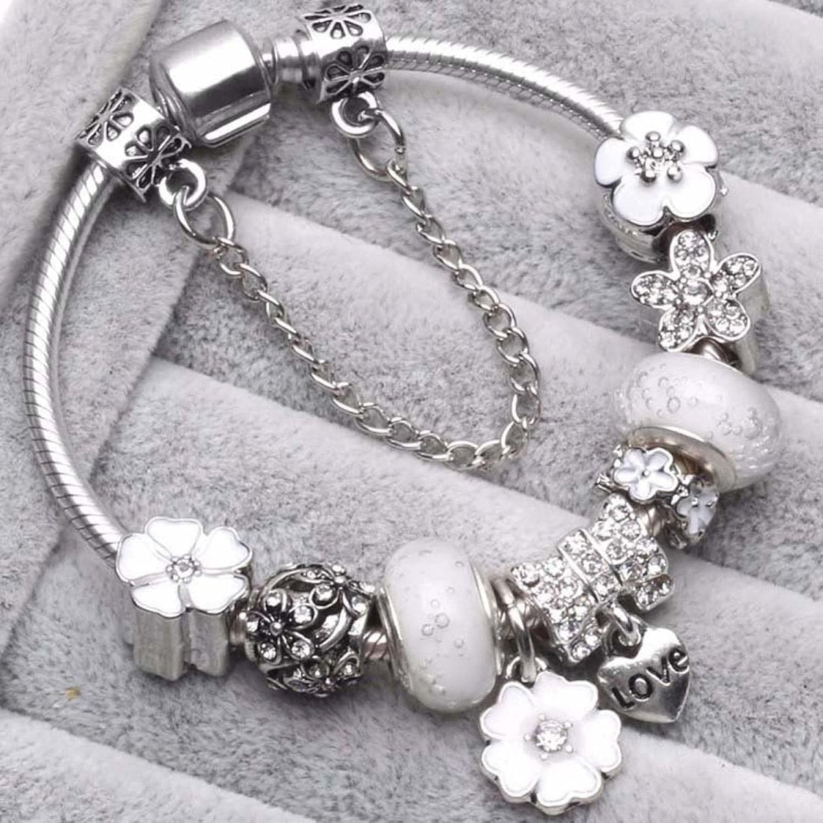 Norvo | Elegant Floral Charm Bracelet in 925 Sterling Silver for Women - Naturinspirert Design