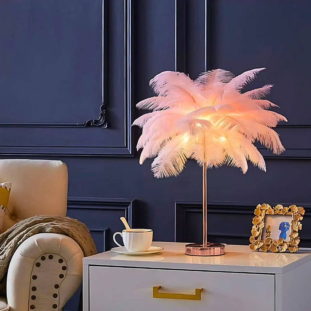 Norvo | Feather Shade Moderne Bordlampe