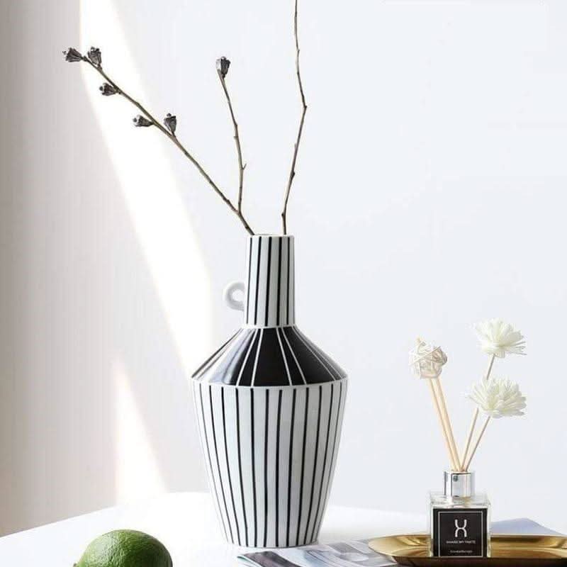 Norvo | KAZURI – Elegant keramikk vase for en moderne stemning