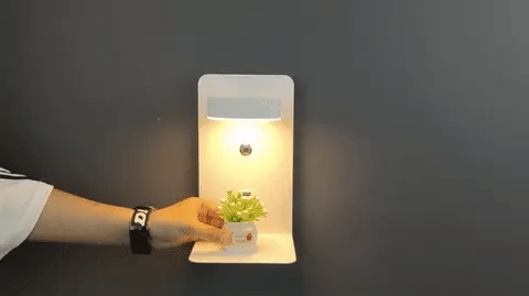 Norvo | LED Vegglampe med Hylle | Myk Glød, Moderne Design & Ideell for å Skape en Festlig Atmosfære i Soverommet