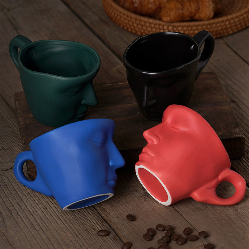 Norvo | Metal Touching Face Creative Ceramic Kiss Kaffekopp, Kunstnerisk Vibe Krus & Tallerken Sett