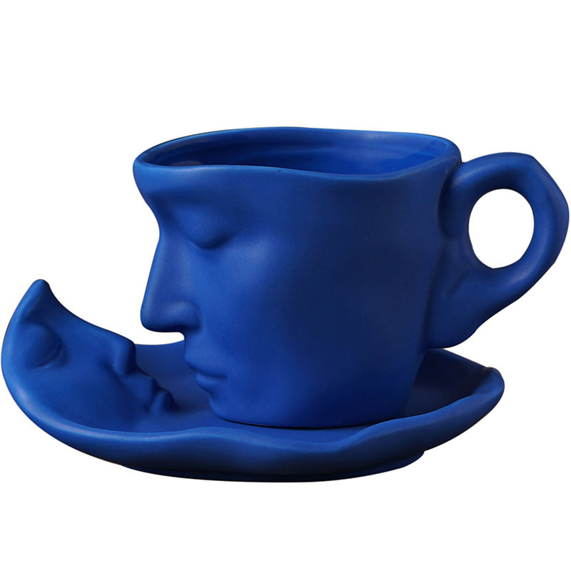 Norvo | Metal Touching Face Creative Ceramic Kiss Kaffekopp, Kunstnerisk Vibe Krus & Tallerken Sett