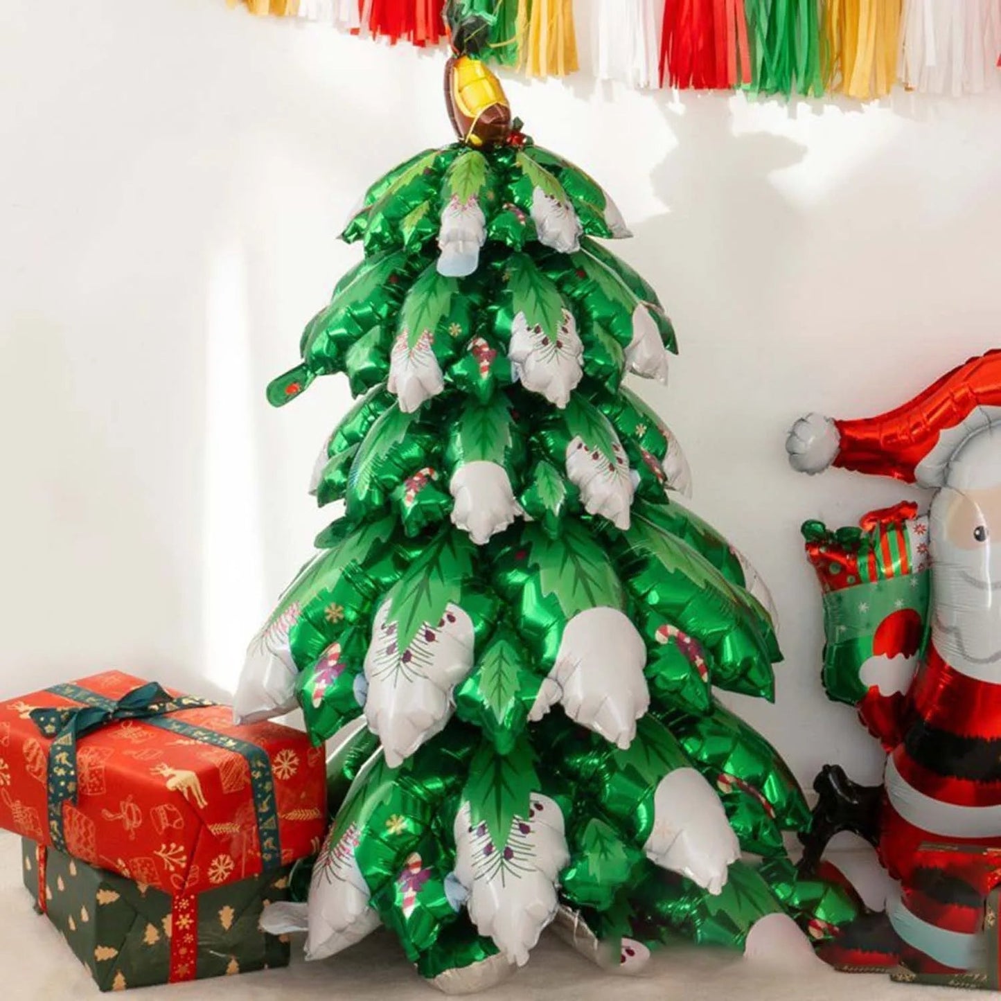 Norvo | Festive Standing Christmas Tree Balloon – Shimmering Aluminum Film Decoration for Holiday Parties & Cheerful Home Decoration