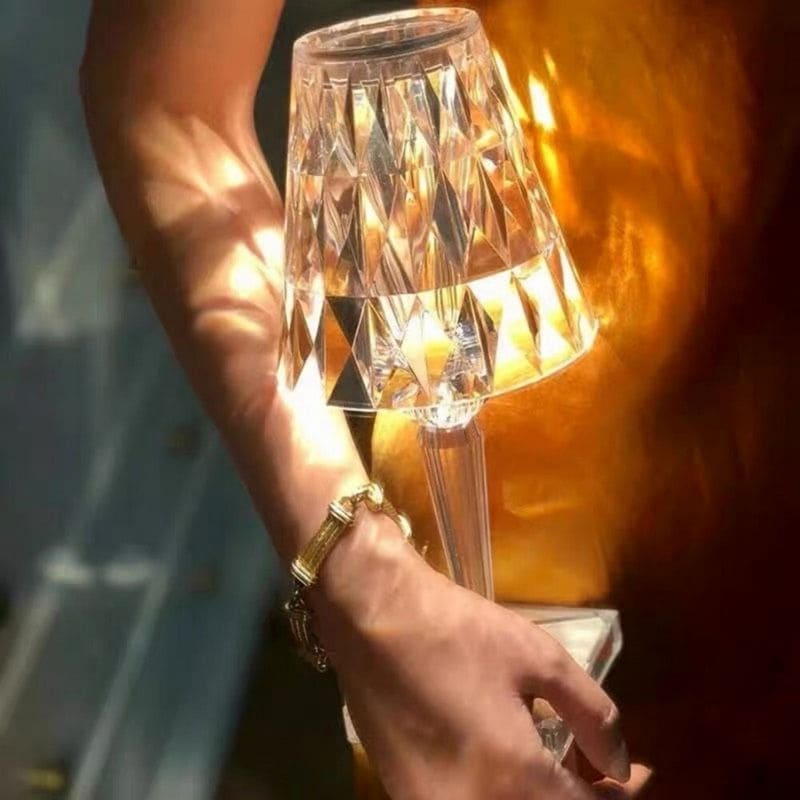 Elegant Krystall Bordlampe for Stue Norvo