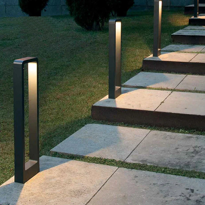 Norvo | GardenGlow Bakke Hage Lampe for Utendørs Bruk