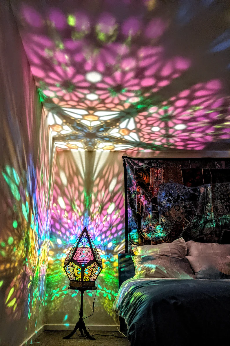 Norvo | Glass-I-Blekket Stil LED Bordlampe - LumiAura