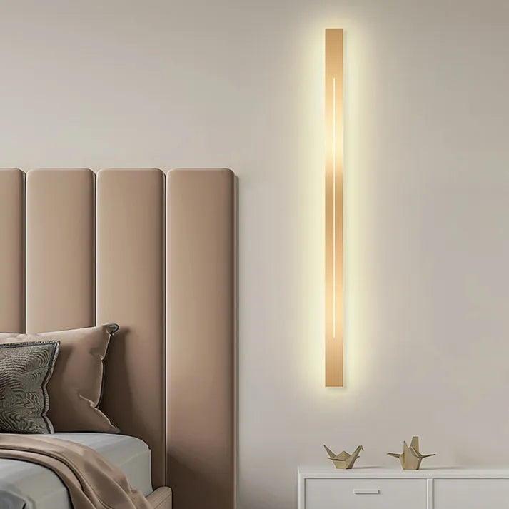 Norvo | LED Vegglampe | Modern Vertikal Sort Innendørs Sconce
