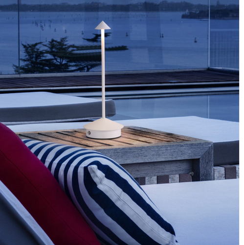 ZenLume | Minimalistisk vanntett og dimbar trådløs LED bordlampe Norvo