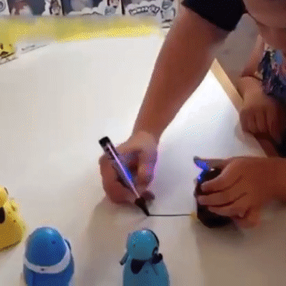 Norvo | RoboLine | Skap magiske eventyr - Line Robot Kreativ Lekekamerat