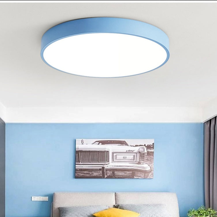 Norvo | Tre Ramme LED Taklampe – Moderne Stil