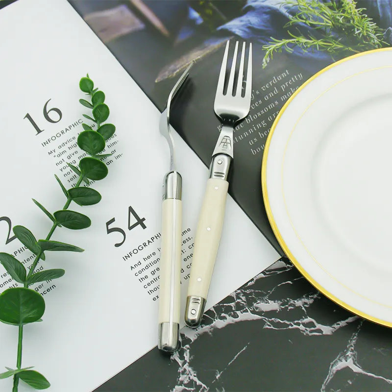 Norvo | IvoryElegance – Luxus Laguiole Bestikksett med Tidøst Stil