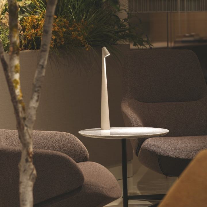 Norvo | Skulpturell Bordlampe Trådløs LED Lampe Solid Aluminiums 10000mAh Batteri 3-Nivå Dimming CRI 90 USB-C Ladekontakt Varm Hvit 2700K