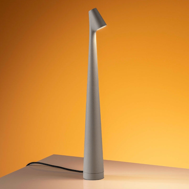 Norvo | Skulpturell Bordlampe Trådløs LED Lampe Solid Aluminiums 10000mAh Batteri 3-Nivå Dimming CRI 90 USB-C Ladekontakt Varm Hvit 2700K