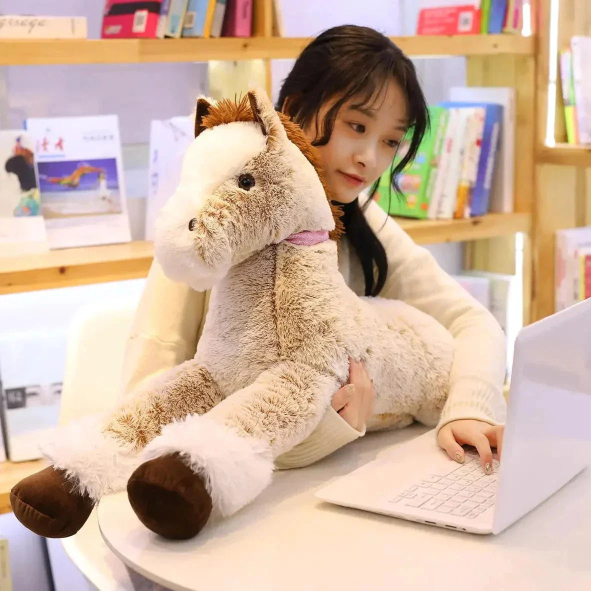 Norvo | Gigantisk Fluffy Brun Grå Hest Kosedyr