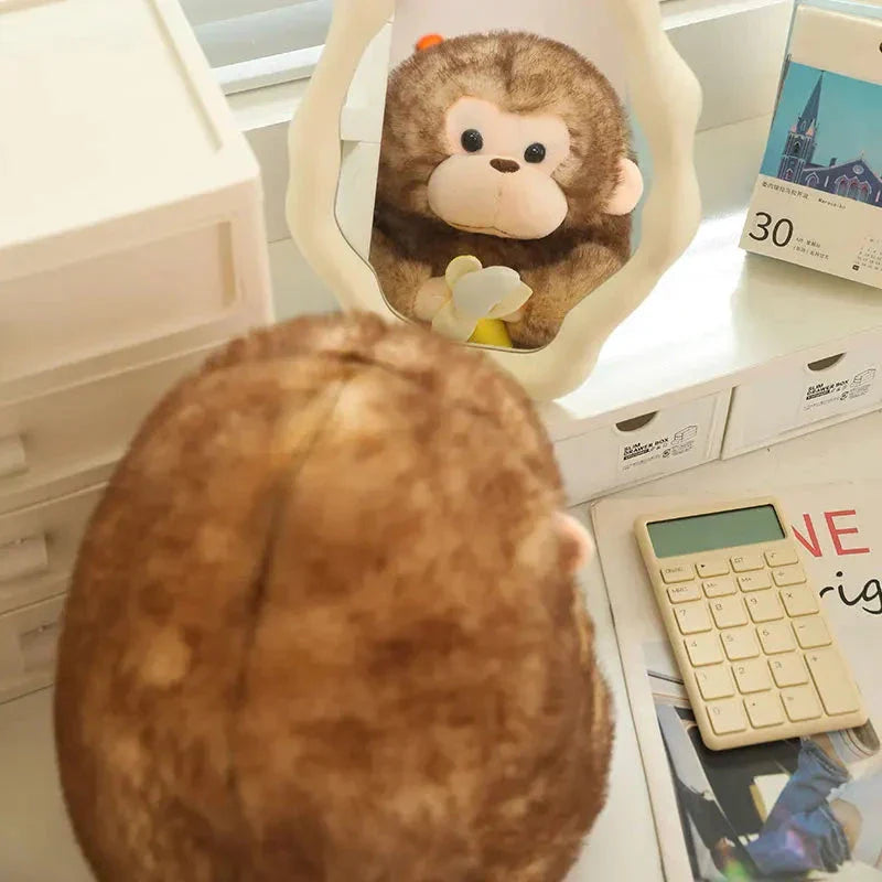 Norvo | Kawaii Gul Brun Chunky Ape Med Banan Plushie
