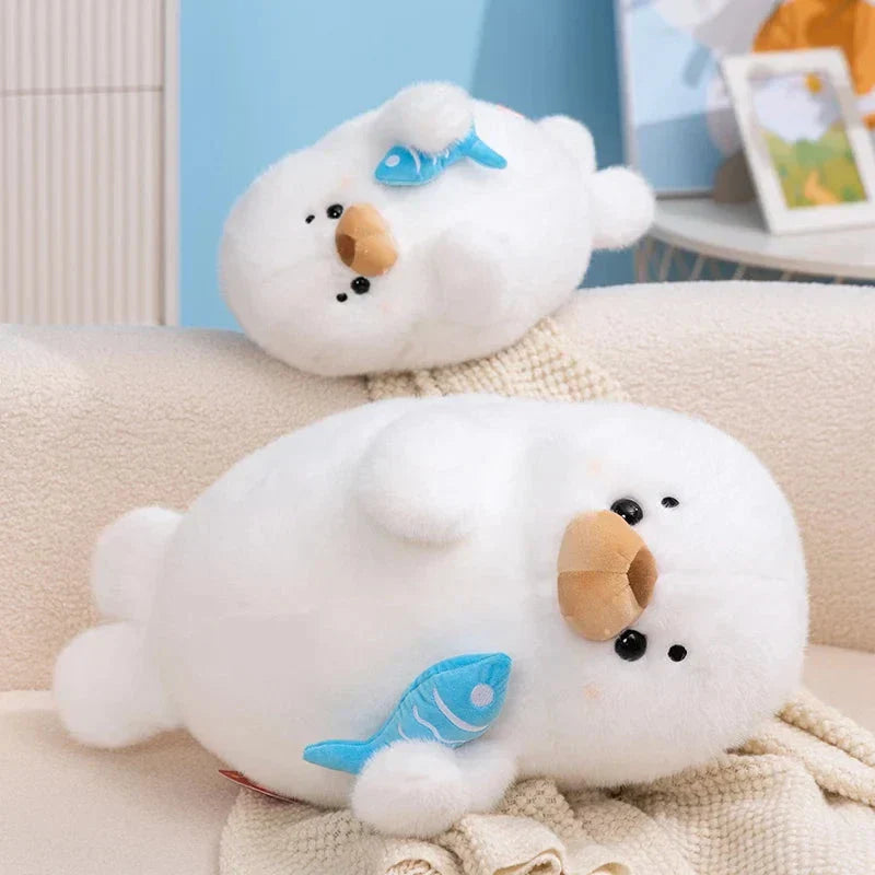 Norvo | Mochi Seal Plushie med Fisk