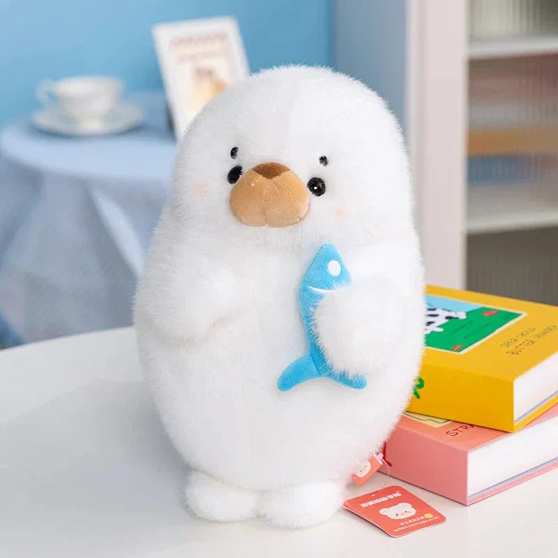 Norvo | Mochi Seal Plushie med Fisk