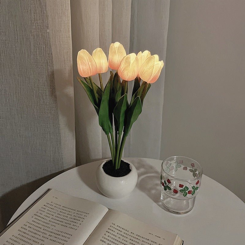 Norvo | Dekorativ LED Tulipan Bordlampe – Florima