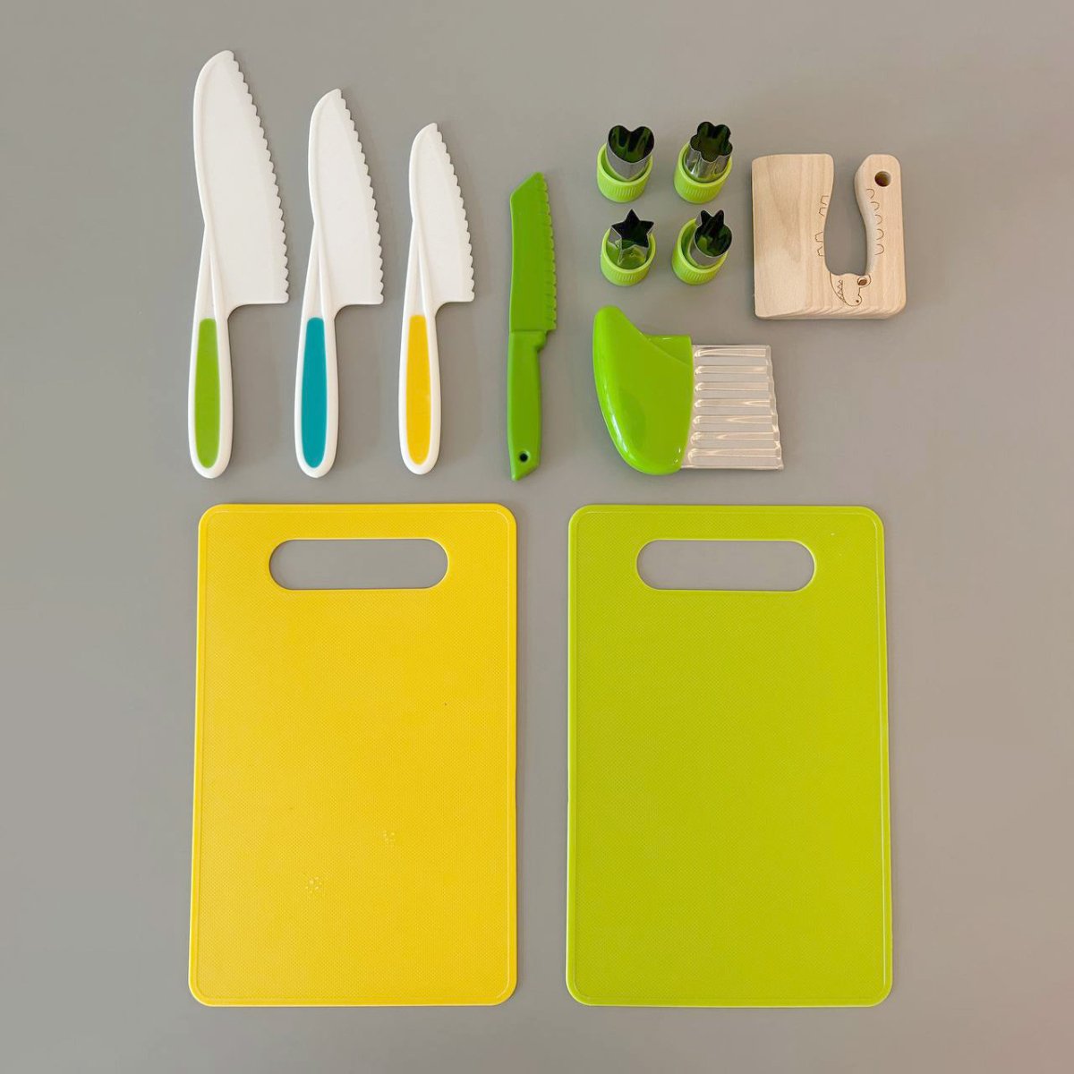 Norvo | LITE KOKK – Montessori Kokesett for Småbarn for å Lære Uavhengighet og Praktiske Livsferdigheter