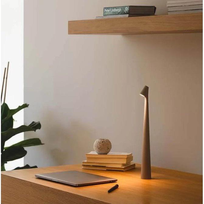 Norvo | Nordisk Minimalistisk LED Trådlampe