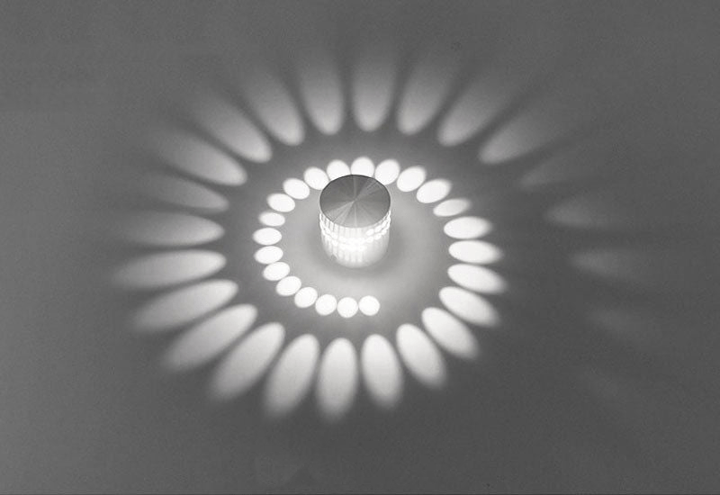 Norvo | Luminous Arc LED Gulvlampe – Moderne Ambient Belysning