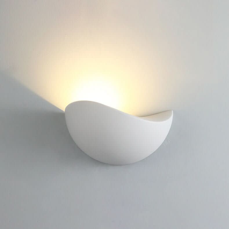 Norvo | Minimalist Halvrund LED Vegglampe – Moderne Innendørs/Utendørs Lampe
