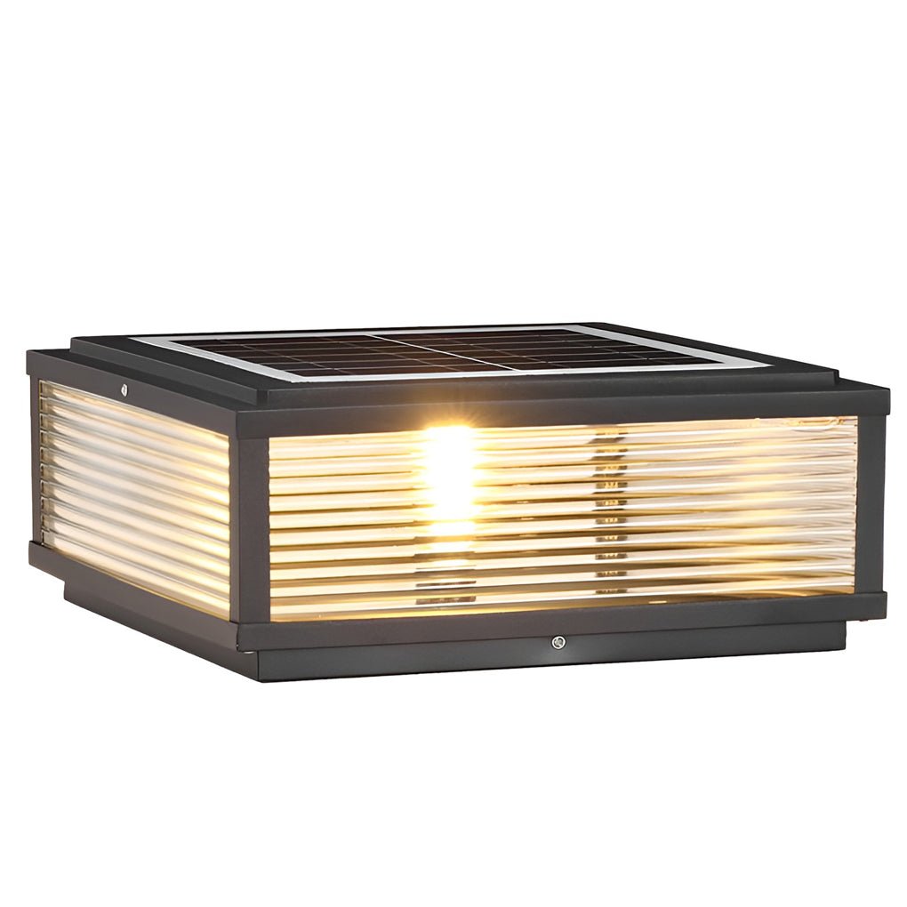 Norvo | Dekorativ postlampe med kvadratisk glasskjerm