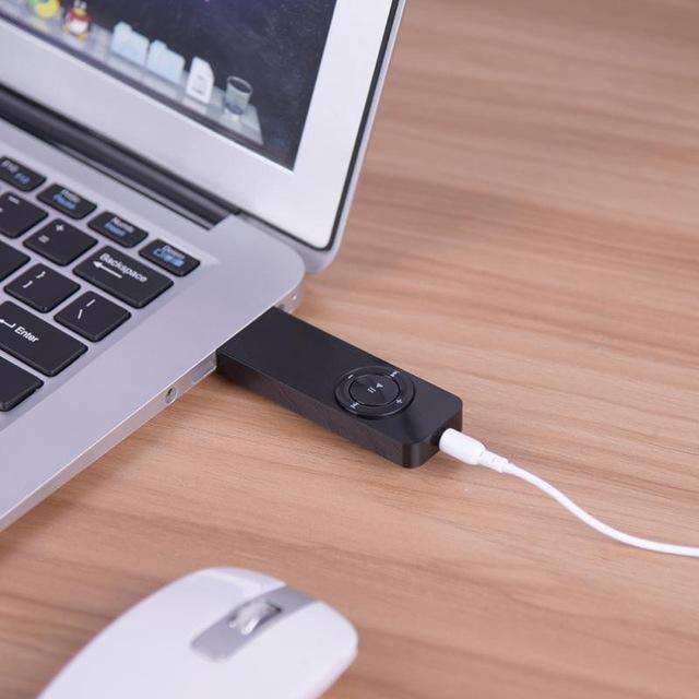 Norvo | MP3 Spiller U Disk Innspiller 8/16GB - Musikk med Tapfri HIFI Lyd
