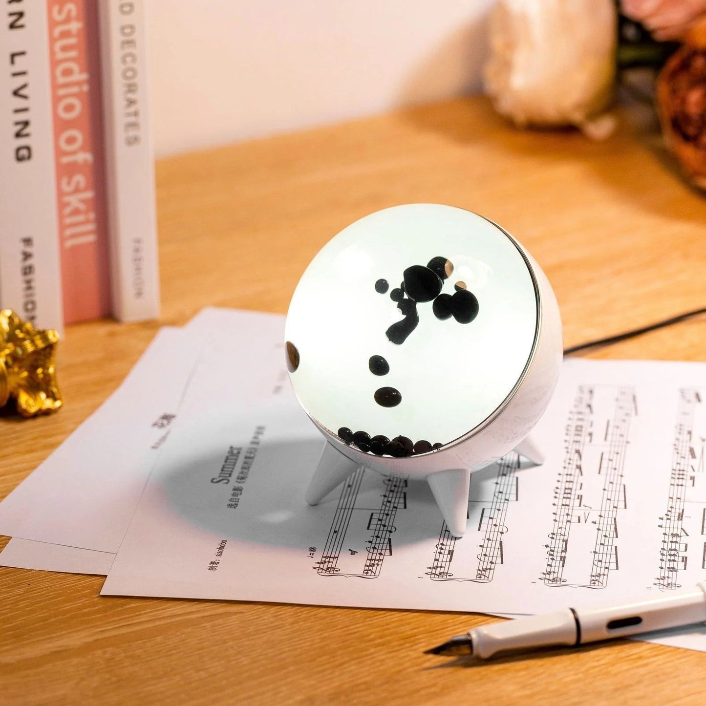 Norvo | Musikk-Reaktiv Ferrofluid Display - MagnePulse