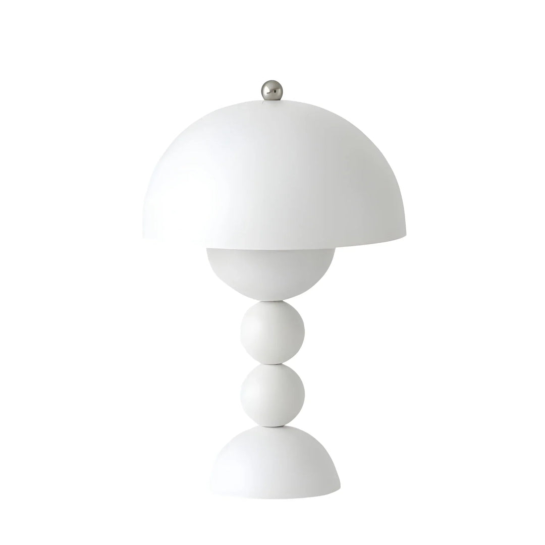 Norvo | Moderne Bordlampe i Skandinavisk Design med Gull Detaljer