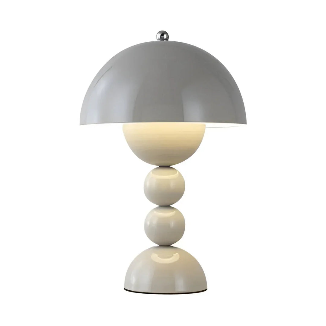 Norvo | Moderne Bordlampe i Skandinavisk Design med Gull Detaljer