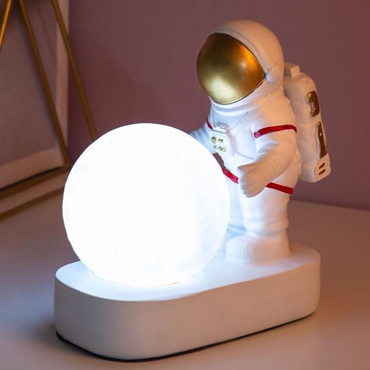 Norvo | LUNERO – Mild Nattlys