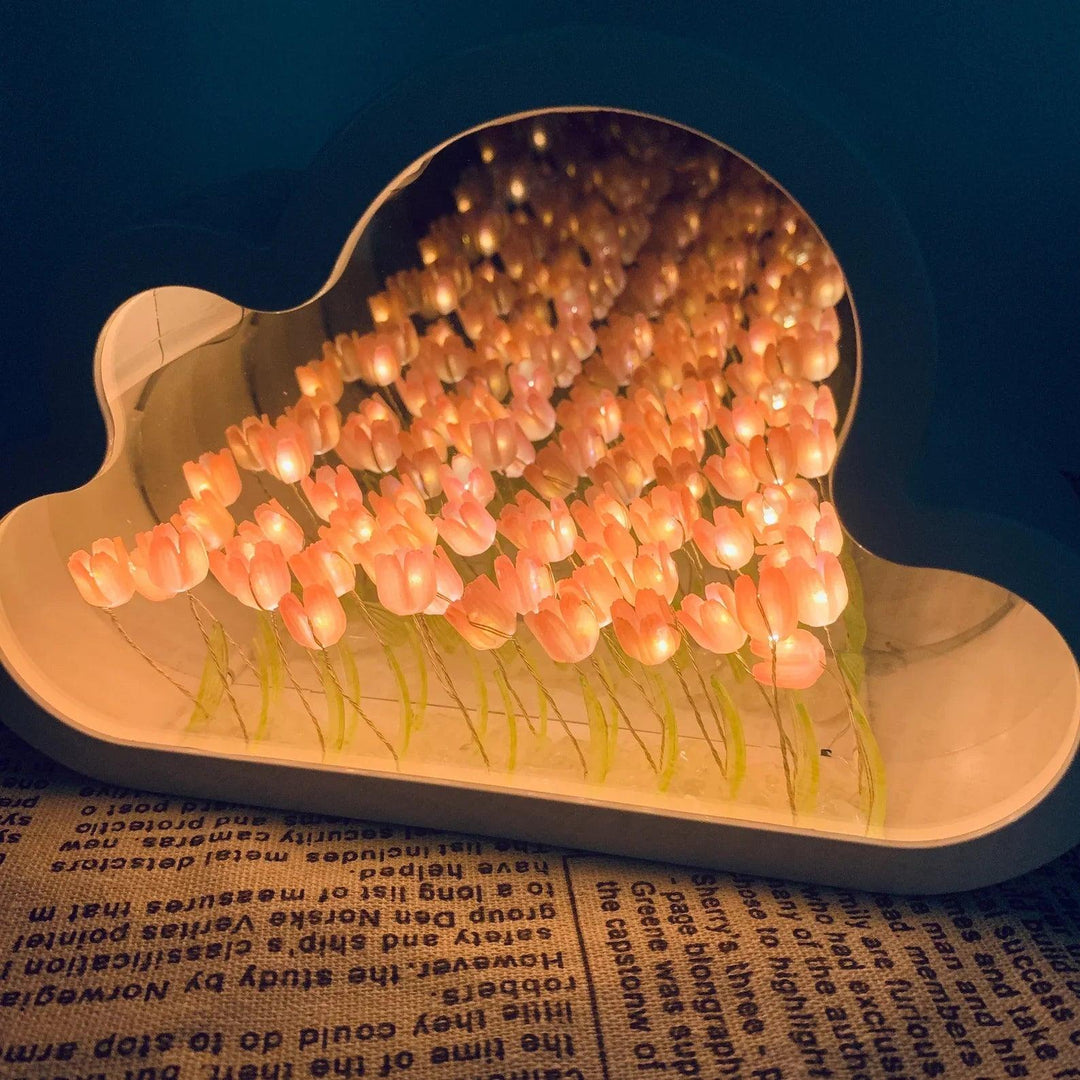 Norvo | Tulip Cloud LED Speil – Magisk Lys & Dekorativ Design