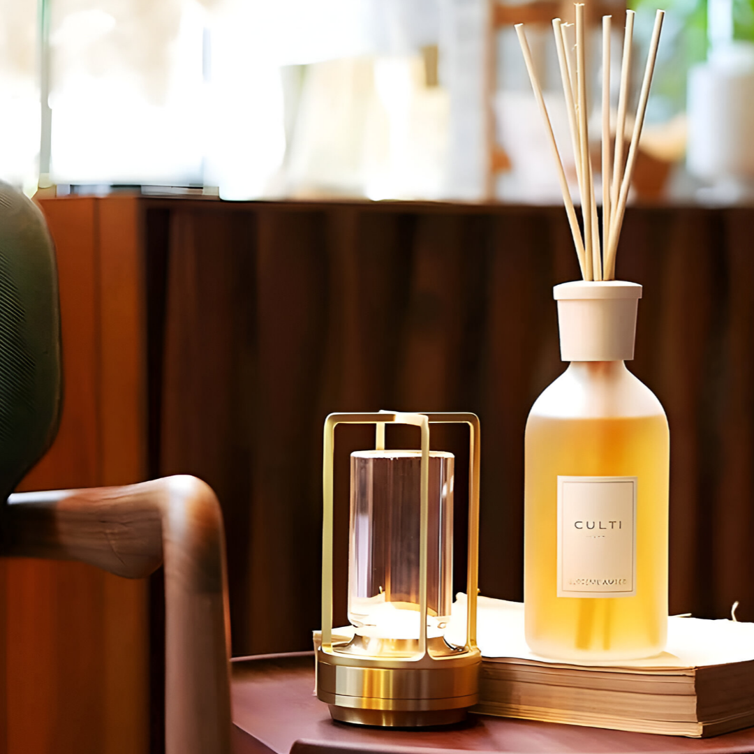 Norvo - Vanntett og bærbar bordlampe, belyst med stil