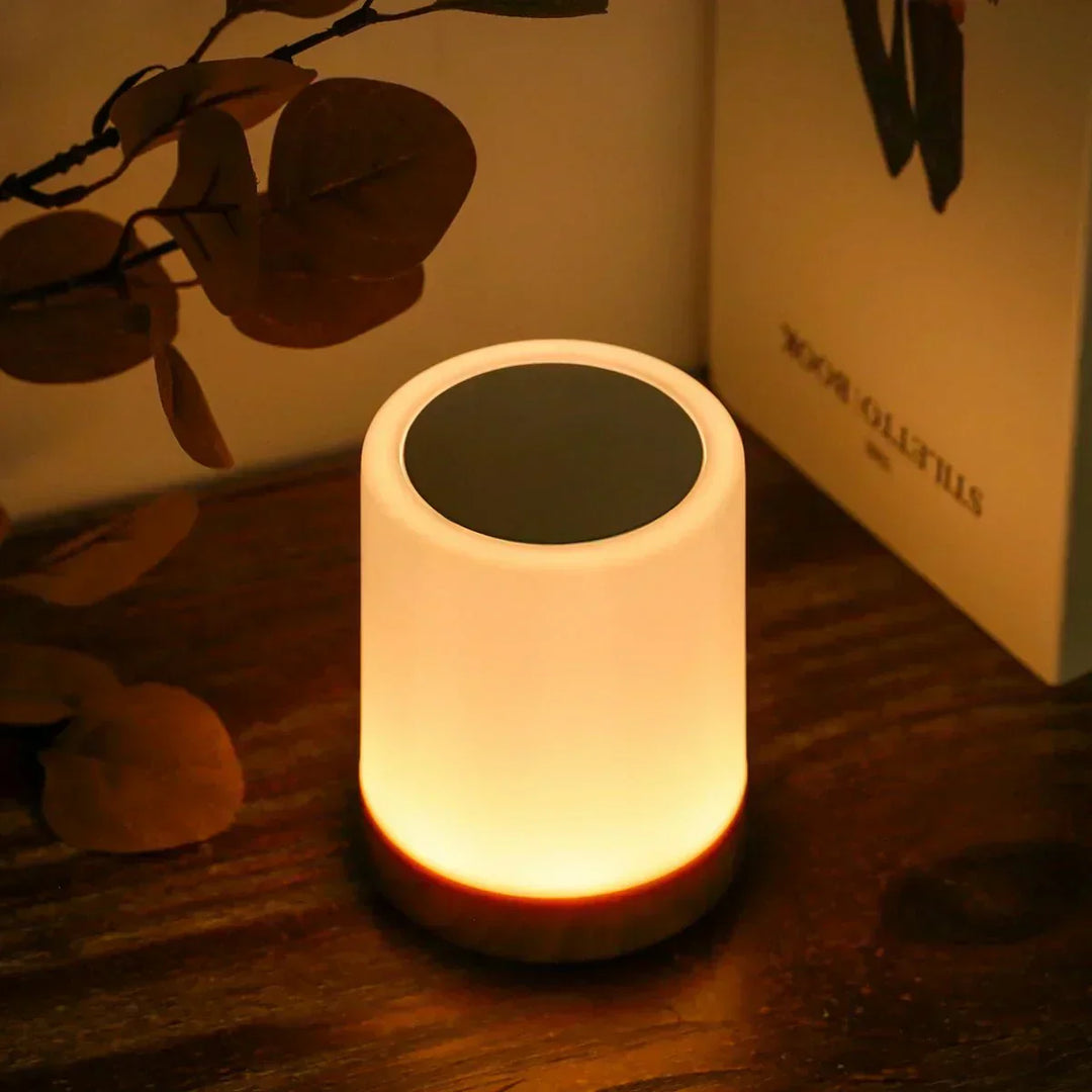 Norvo | LED Bordlampe med Trebase og Berøringskontroll