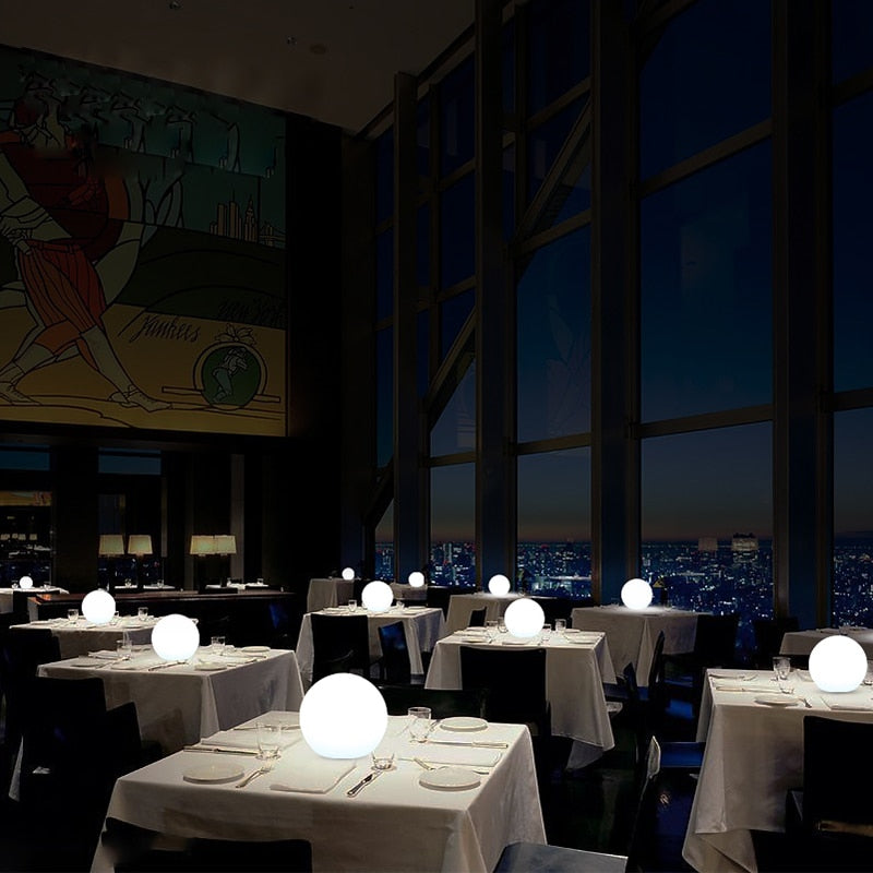 Norvo | LED Trådlampe - Oppladbar Moderne Lysarmatur for Hjem, Kontor og Nattbord Bruk