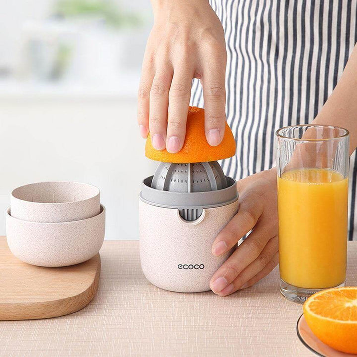 Norvo | Bærbar enkel pastell mini juicer