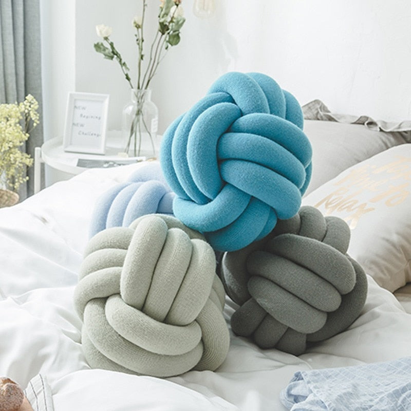 Knot Ball Cushion | Norvo