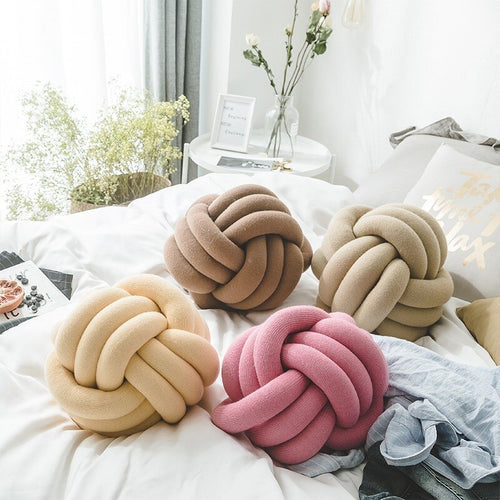 Knot Ball Cushion | Norvo