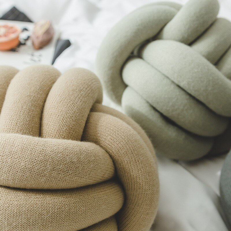 Knot Ball Cushion | Norvo