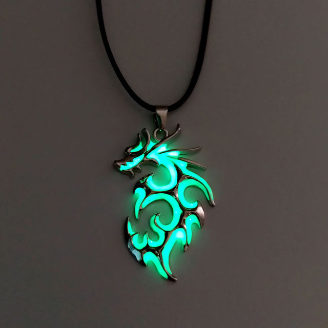 Norvo | Vintage Luminous Dragon Necklace