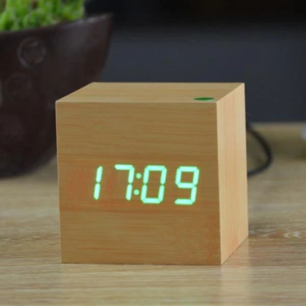Norvo | Digital Clock Cube i moderne tredesign