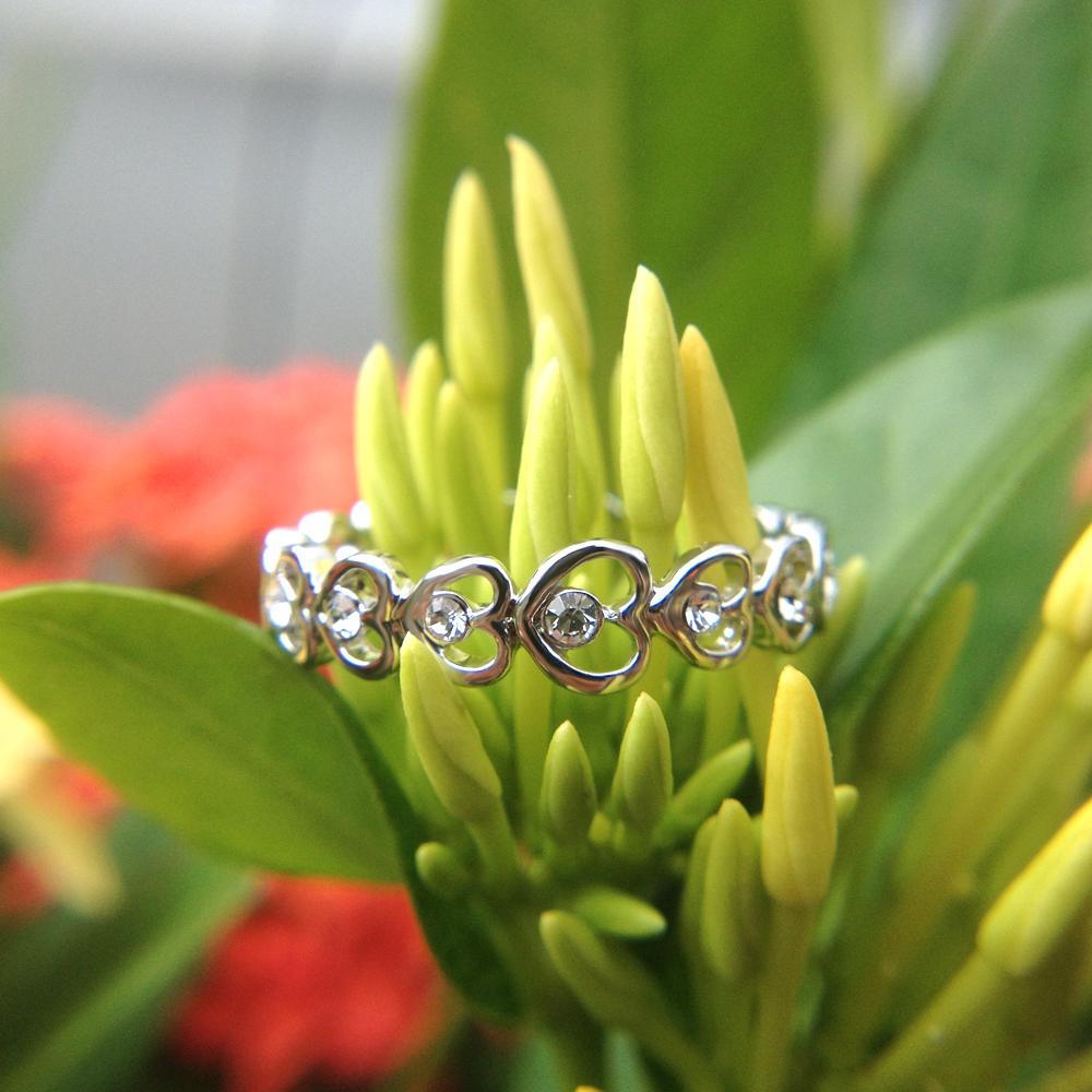 Crystal Heart Chain Ring | Norvo