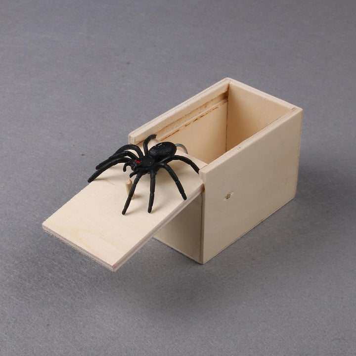 Jumping Spider Prank Box | Norvo