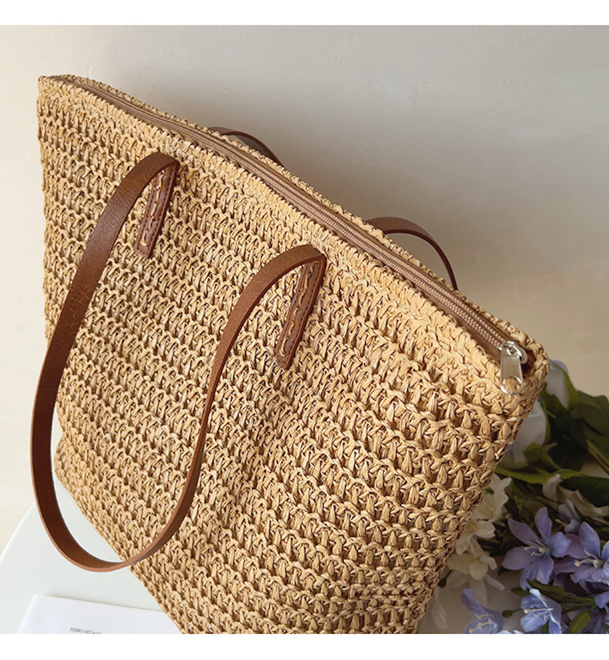 Norvo | Rattan Vevd Bag med Lærremmer - SummerBreeze Tote