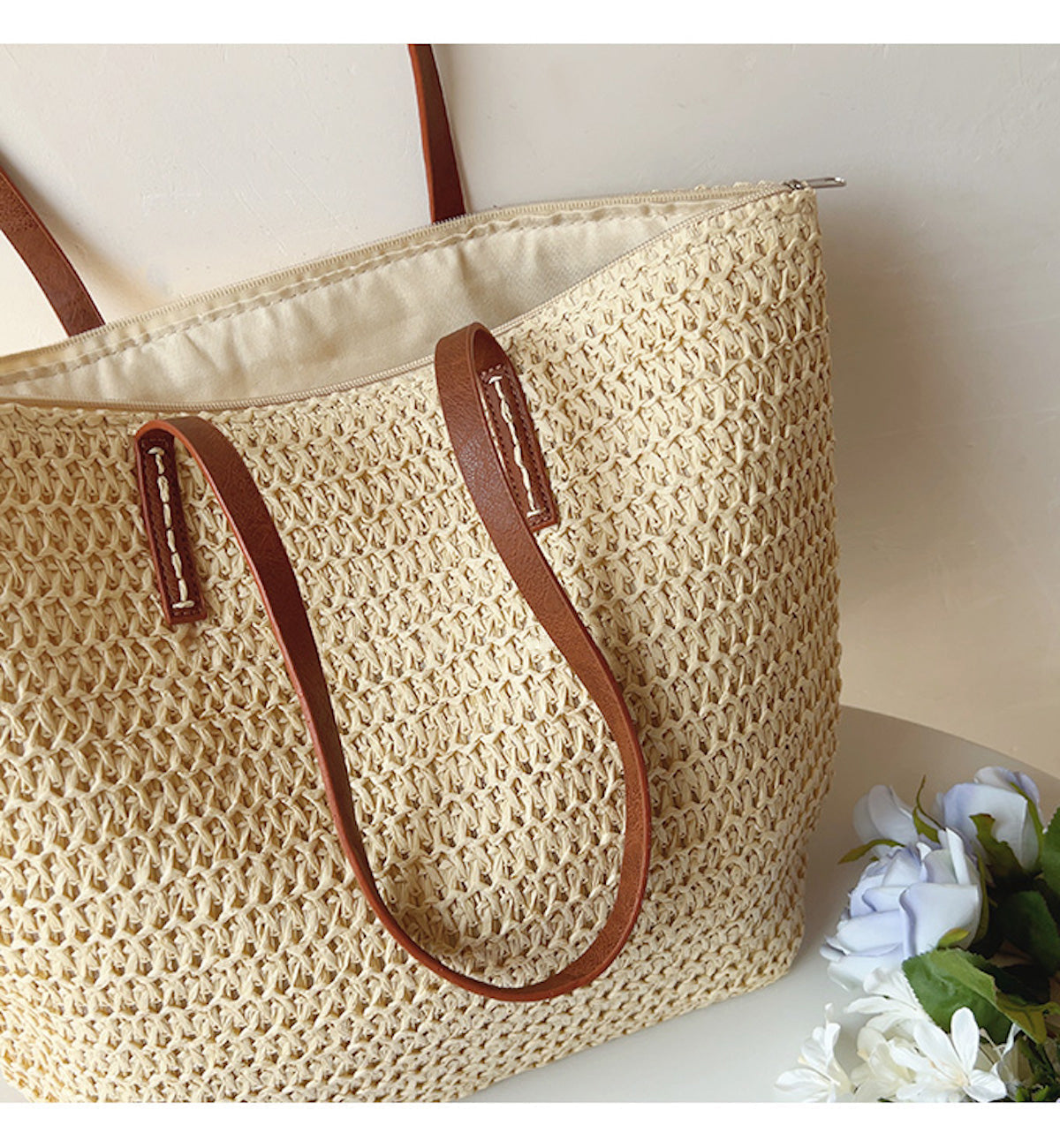 Norvo | Rattan Vevd Bag med Lærremmer - SummerBreeze Tote