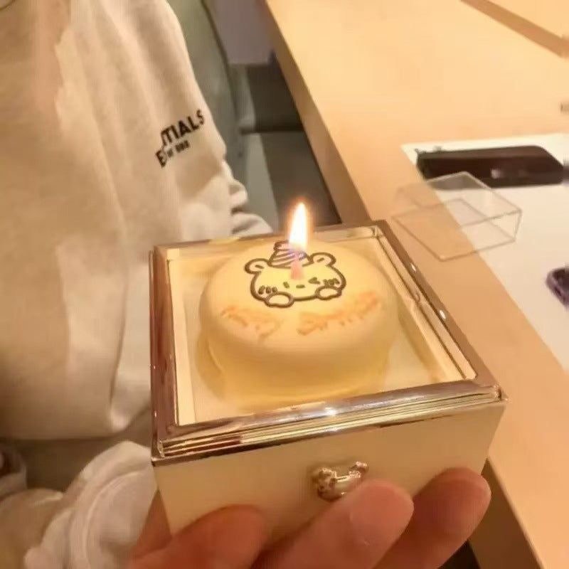 Norvo | Kreativ søt bjørnekake roterende ringboks