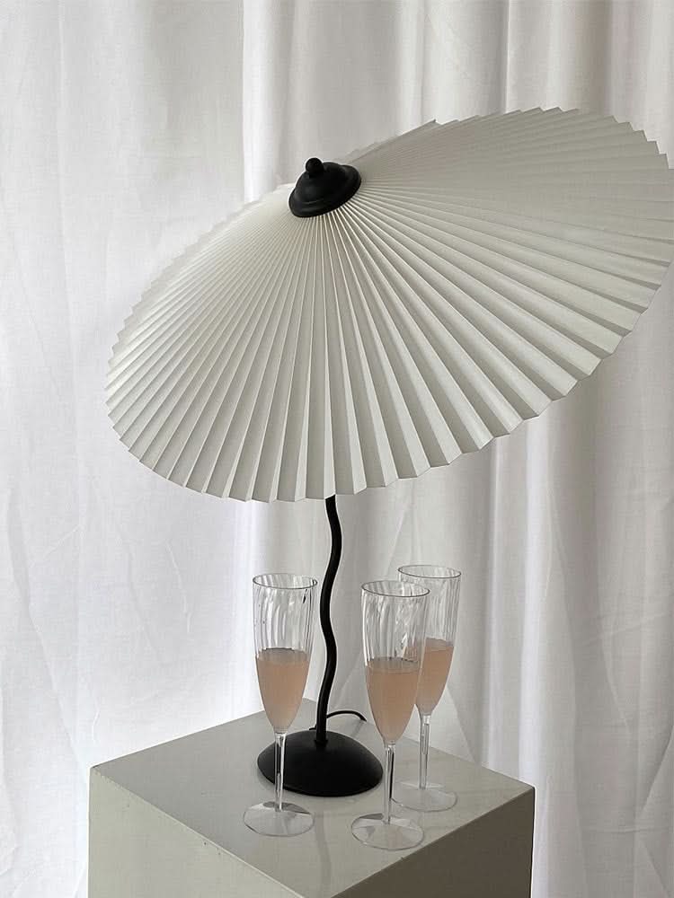 Norvo | Squiggle Paraply Bordlampe – Moderne Twirl Design med Krom Finish