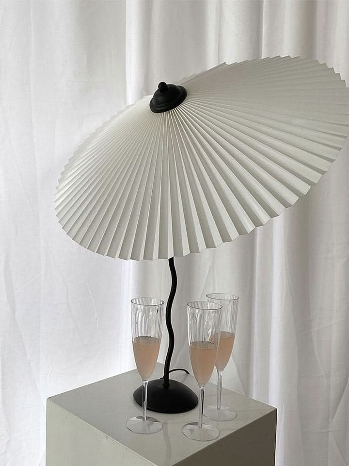 Norvo | Squiggle Paraply Bordlampe – Moderne Twirl Design med Krom Finish